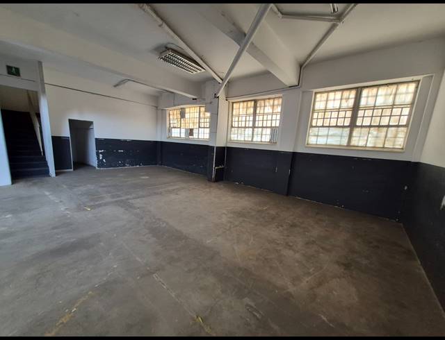 840M² WAREHOUSE TO LET IN BENROSE